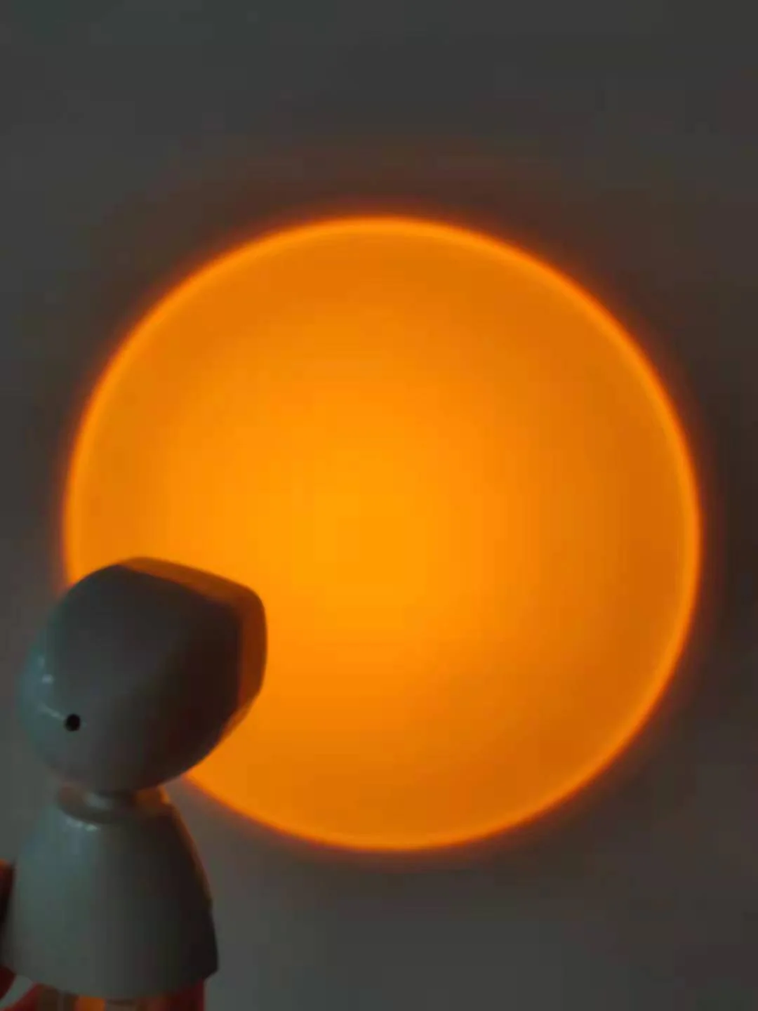 Little Sunset Day Light Robot Mini Astronaut - Image 6