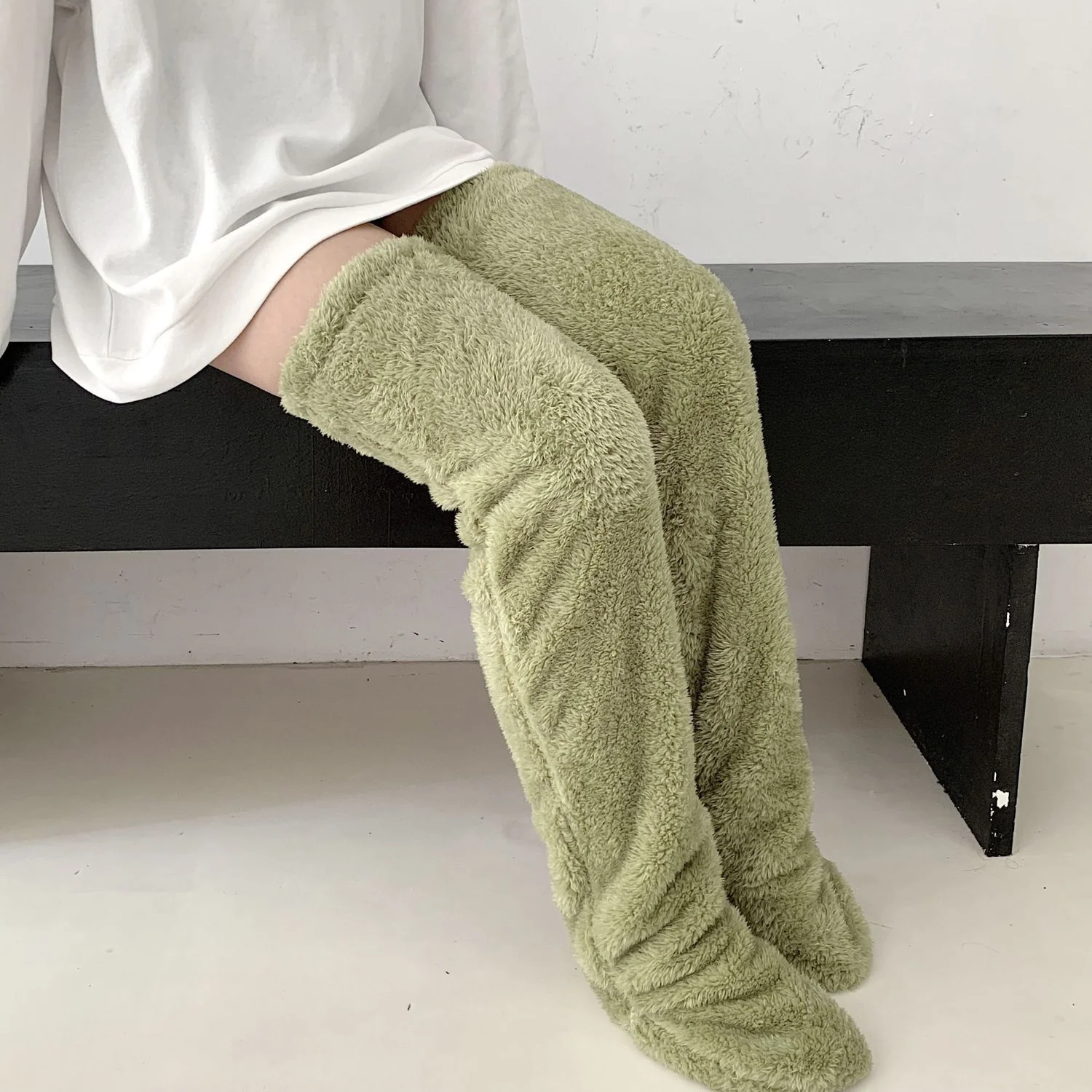 Over Knee High Fuzzy Long Socks Winter Warm Cold Leg Knee Joint Cold-proof Stockings Home Floor Sleeping Socks - Image 6